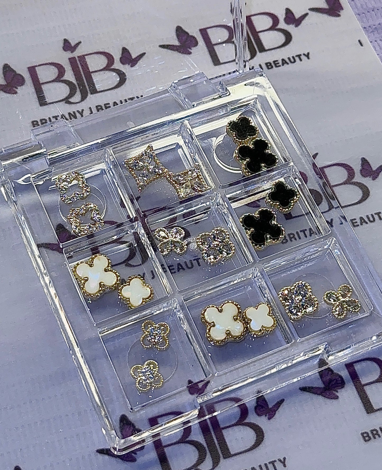 Luxe Clover Charm Mix
